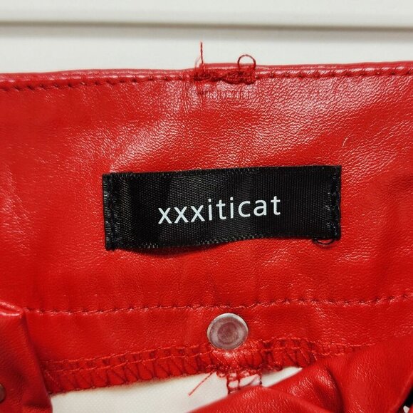 Red Lace-Up Womens Faux Leather Pants With Grommet Details & Flared Legs Size L - Picture 10 of 10